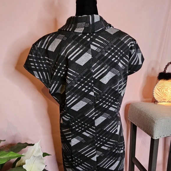 Midi/ Mini fall soft dress, gray and black size 14 - Picture 5 of 10